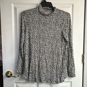 Cuddl duds soft wear animal print mock neck